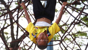 Таиланд должен делать больше для защиты детей и инвестировать в них: ООН