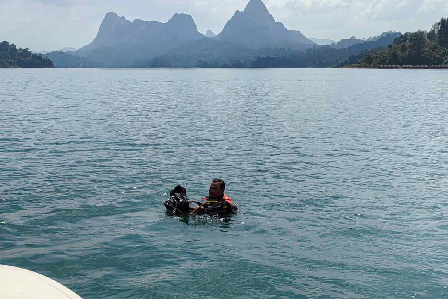 Британец упал с байдарки в водохранилище, ведутся поиски