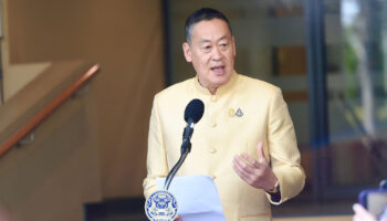 Надевайте желтое по понедельникам, премьер-министр просит общественность