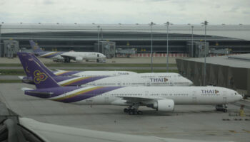 По словам министра транспорта, обслуживание в аэропорту Thai Airways неаккуратное