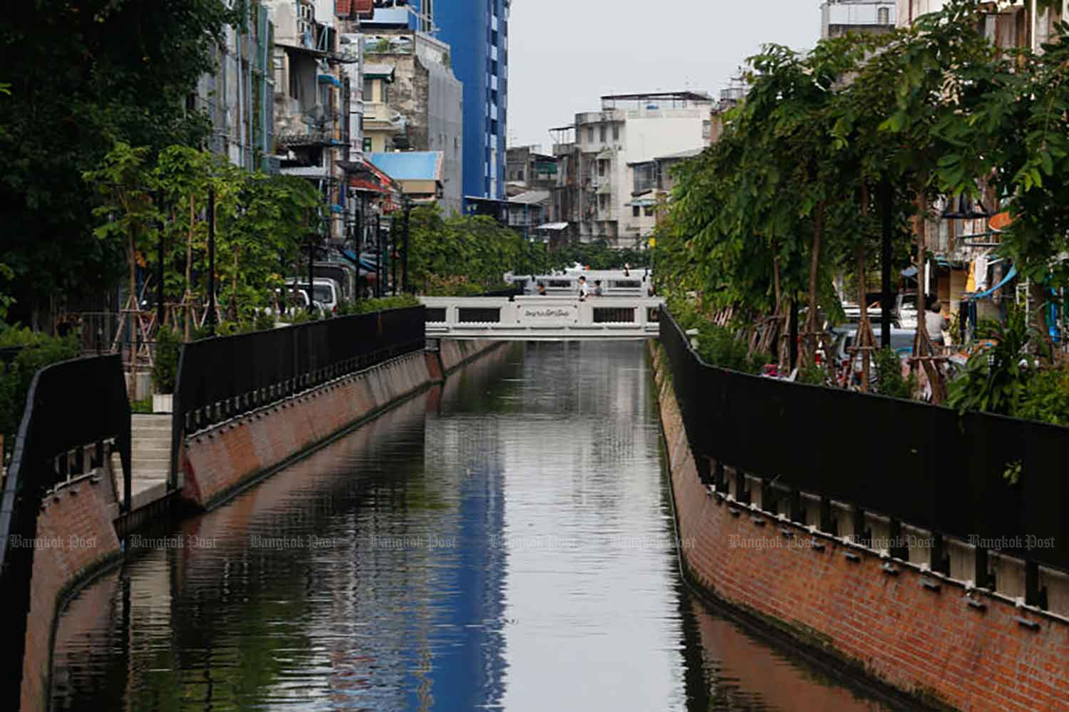 BMA вступает в ряд "распада" канала