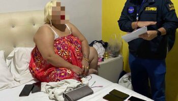 Женщина арестована за предполагаемые секс-услуги "3XL"