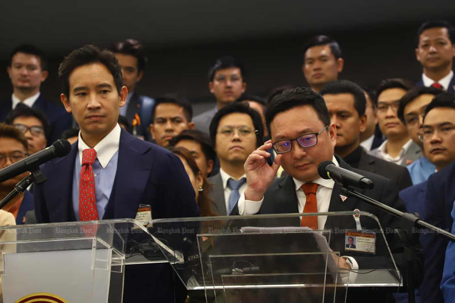 Избирательная комиссия будет добиваться роспуска Движения вперед