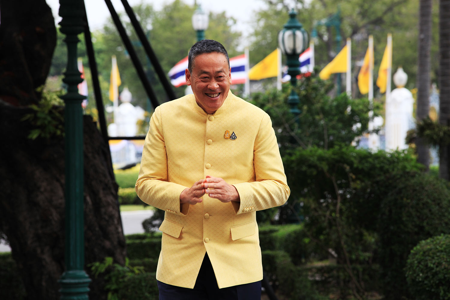 Сретте нужна только одна работа