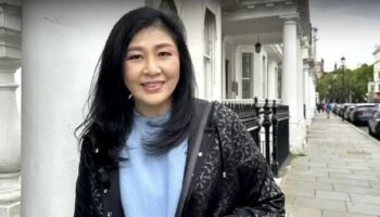 Йинглак надеется на демократическое возрождение с новым уставом