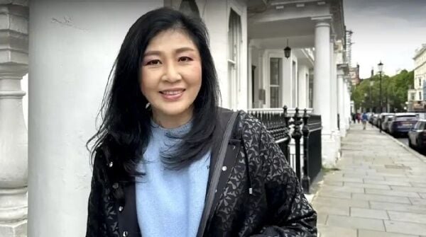 Йинглак надеется на демократическое возрождение с новым уставом