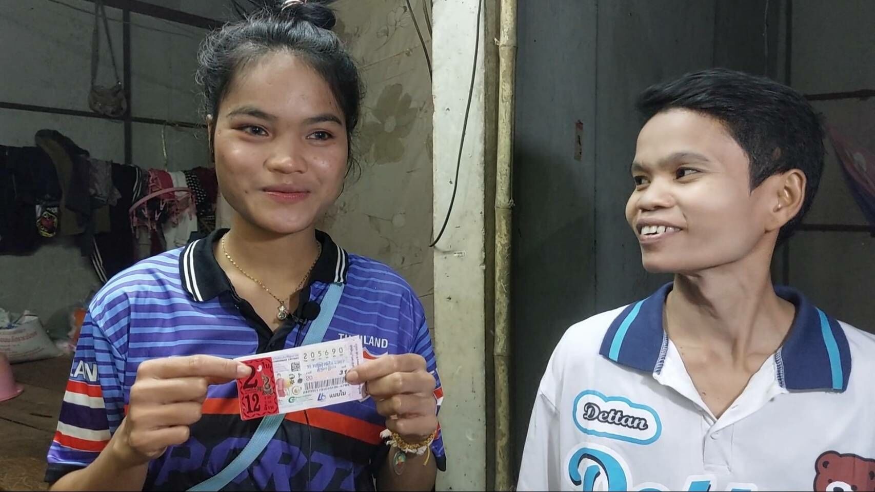 Камбоджийский рабочий в Таиланде выиграл в лотерею 12 миллионов бат