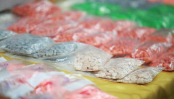 Оперативная группа изъяла 130 миллионов таблеток метамфетамина за 6 месяцев