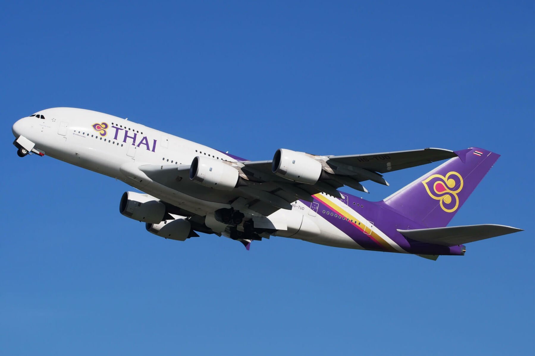 Продажи самолетов Boeing и Airbus Thai Airways