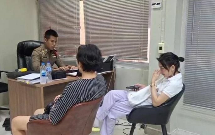 "Пылкая" ярость тайской женщины на полицию после ареста за вождение в нетрезвом виде