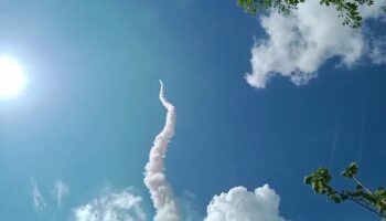 Столкновение ракеты с самолетом вызвало опасения по поводу безопасности в Сурине