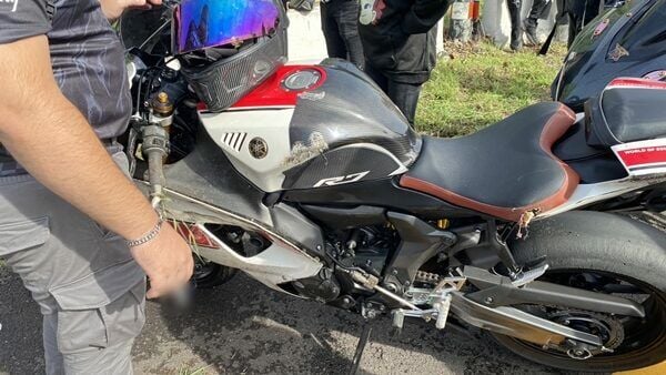 Два байкера погибли в результате трагической аварии в Пхетчабури