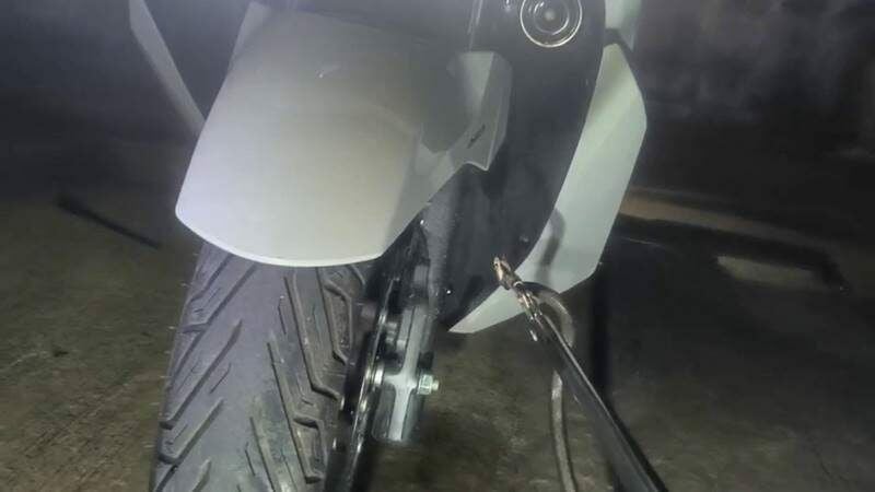 Кобра на новом мотоцикле спровоцировала трехчасовую спасательную операцию в Аюттхае