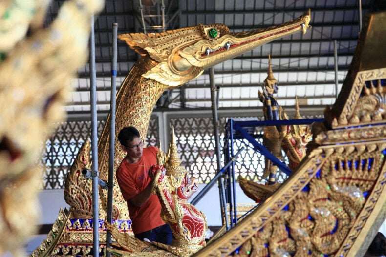 Королевские баржи восстановлены к празднованию 72-го дня рождения короля