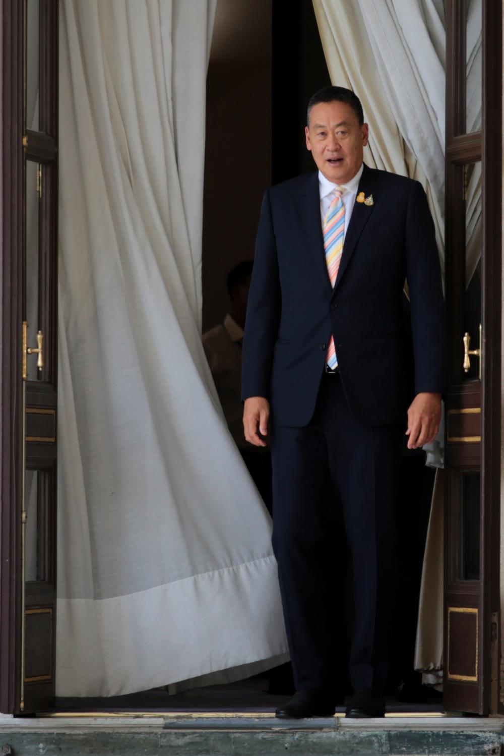 Может быть, не такие сплоченные