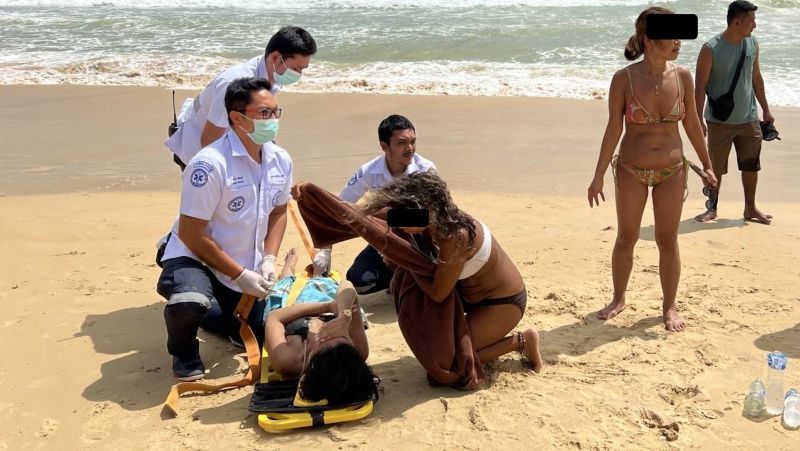 На Пхукете госпитализировали попавших в отбойное течение туристов