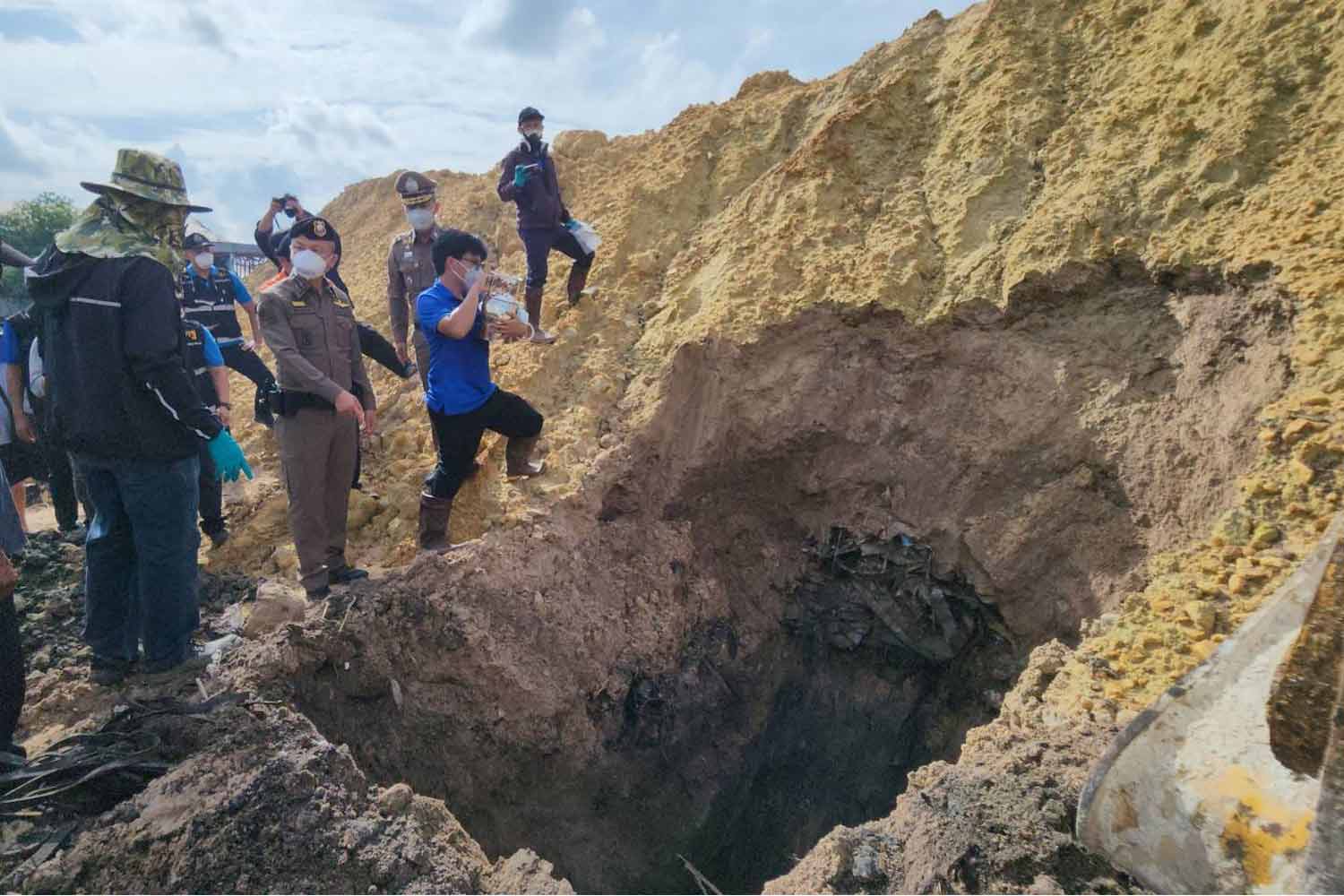 Опасные отходы, незаконно захороненные в 5 провинциях