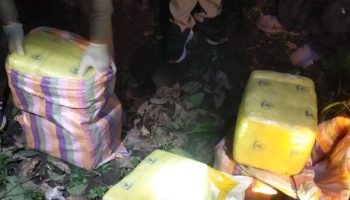 Полиция изъяла 1,1 миллиона таблеток метамфетамина, брошенных в Чианграе