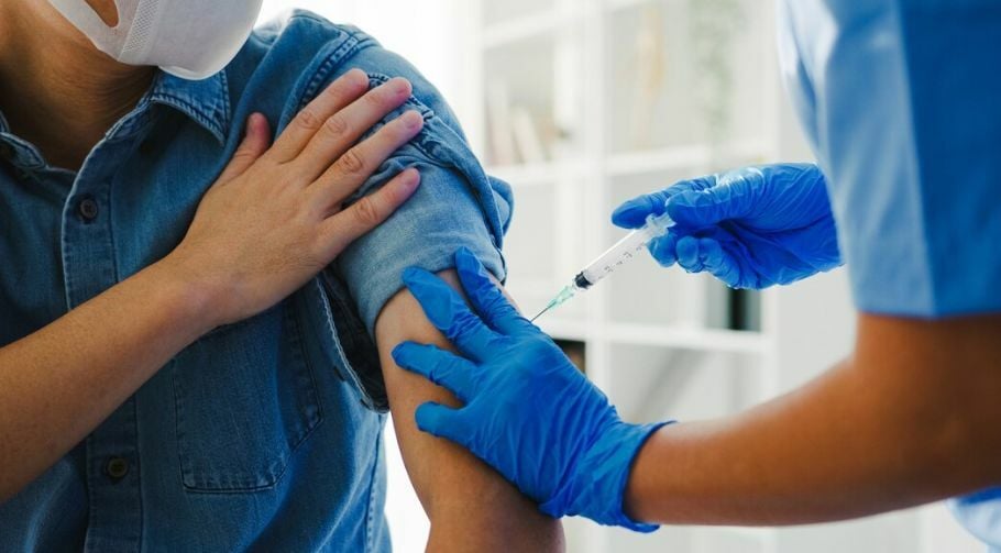 Правительство Таиланда распространяет бесплатные прививки от гриппа на застрахованных пожилых людей