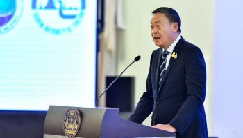 Премьер-министр поддерживает туристическую индустрию