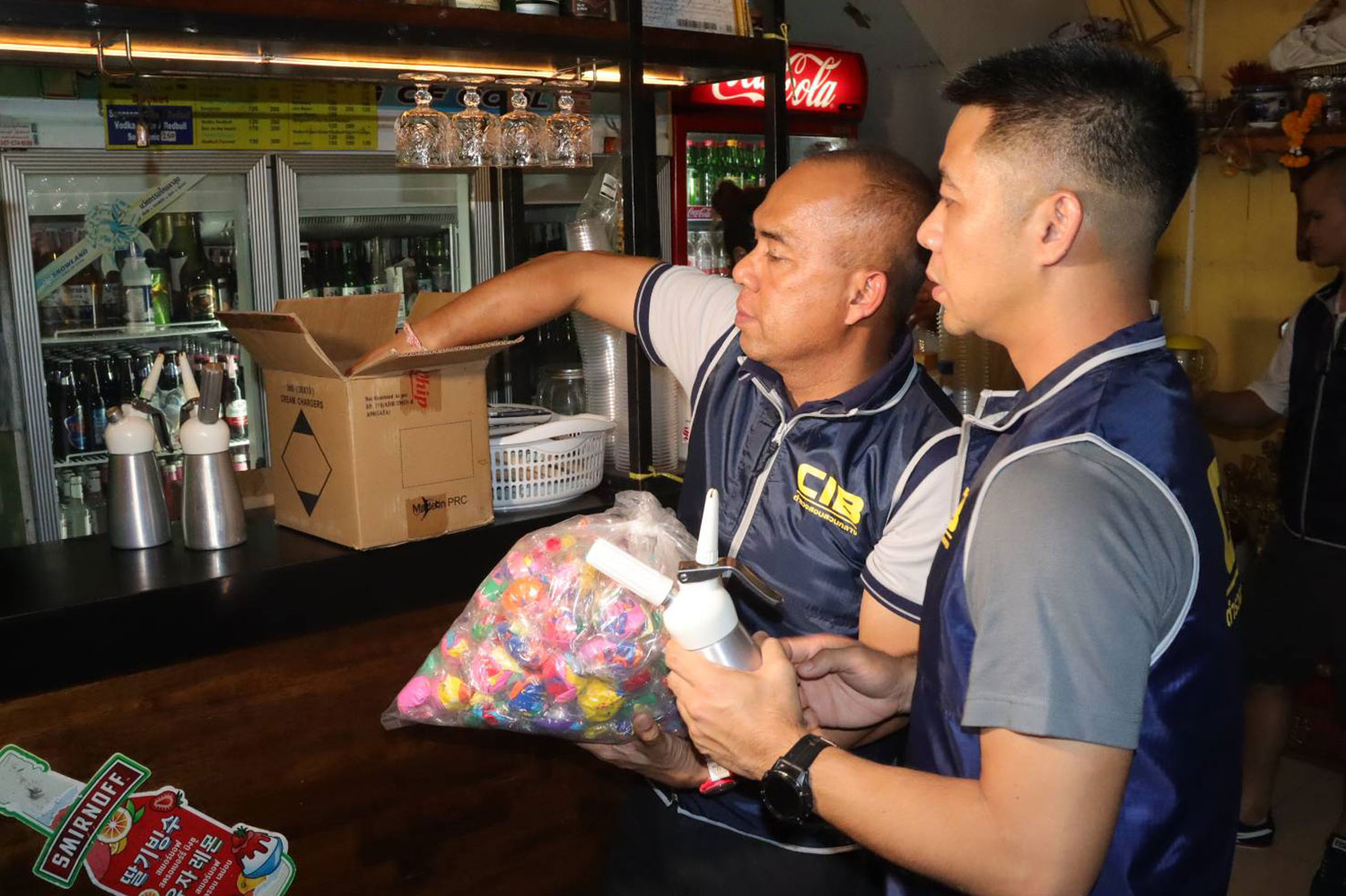 Рейды в Каосане направлены на борьбу с веселящим газом