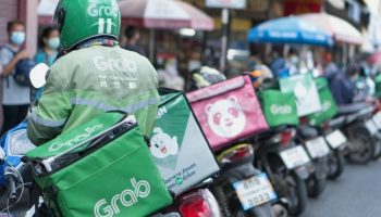 Рынок доставки еды растет, поскольку экономика угрожает ресторанам