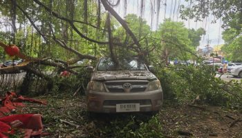 Сезонная погода проверяет Пхукет на прочность