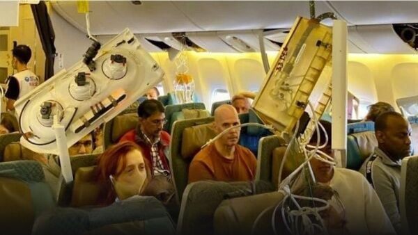 Сингапурские авиалинии выплатили компенсацию после трагедии из-за турбулентности