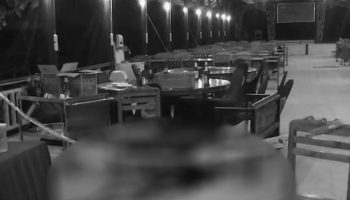 Сотрудник ресторана застрелен, еще один ранен