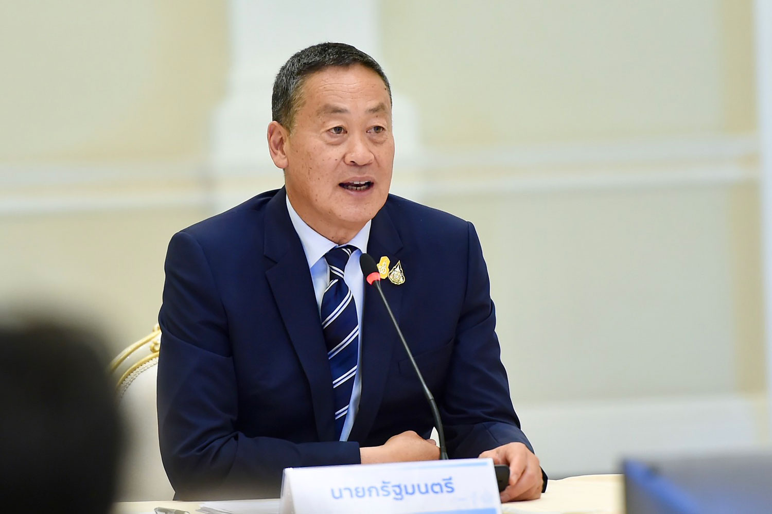 Сретта не превратит советника с парашютом в бота