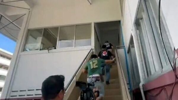 Сын владельца ресторана морепродуктов сдался после стрельбы со смертельным исходом