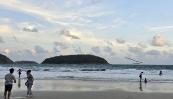 Экспата унесло в море отбойным течением на Най-Харне