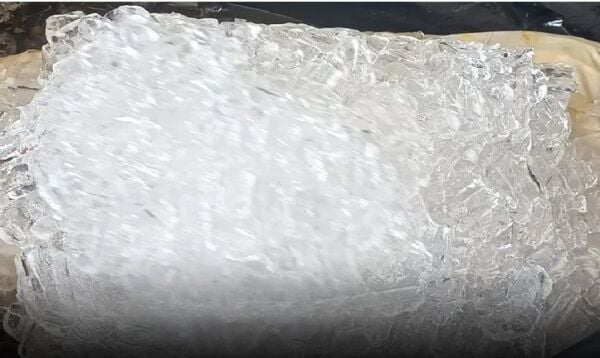 Южный Таиланд: Семья потрясена, обнаружив тело, законсервированное во льду