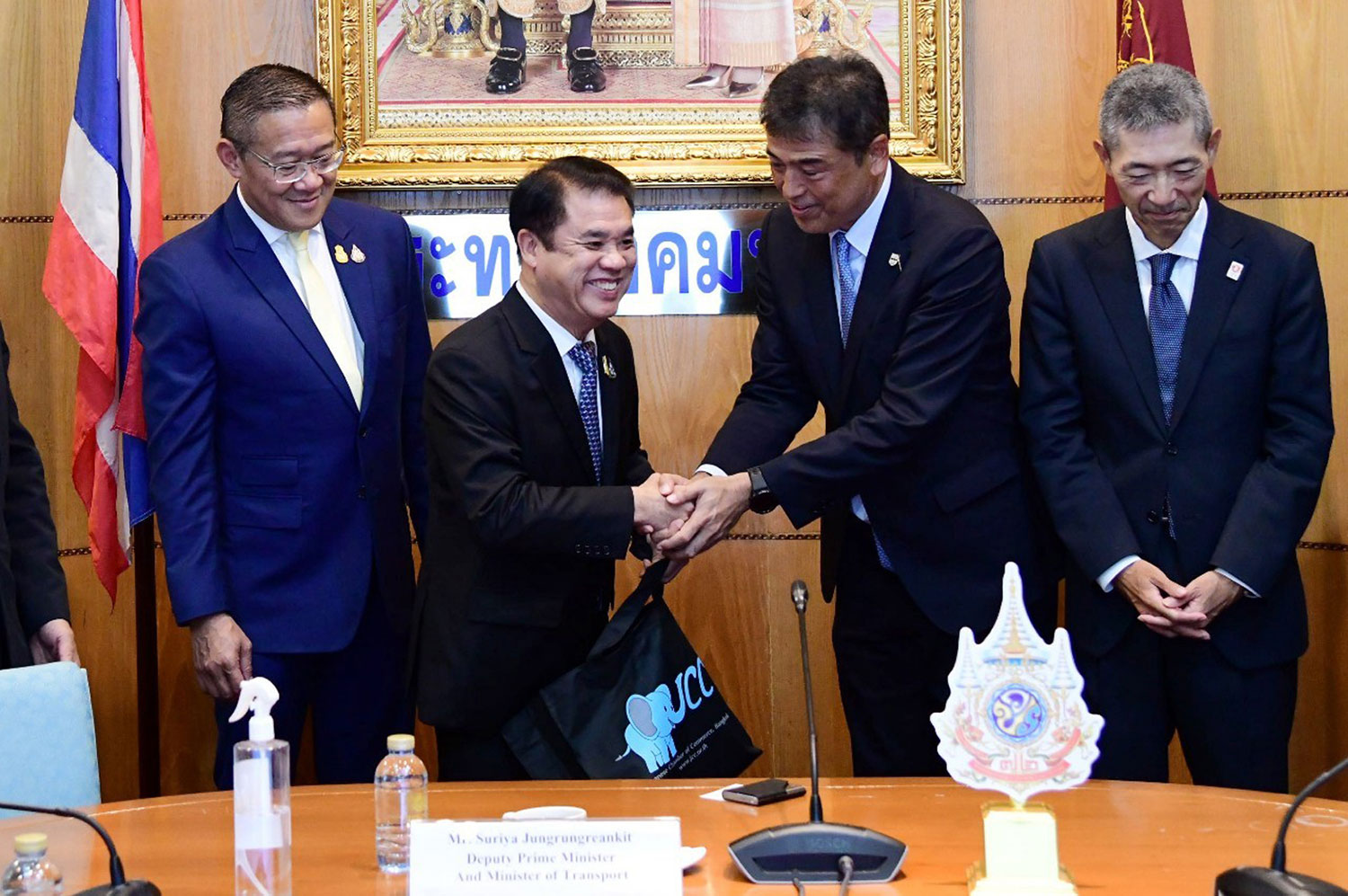 Японские фирмы будут инвестировать больше по мере улучшения перспектив