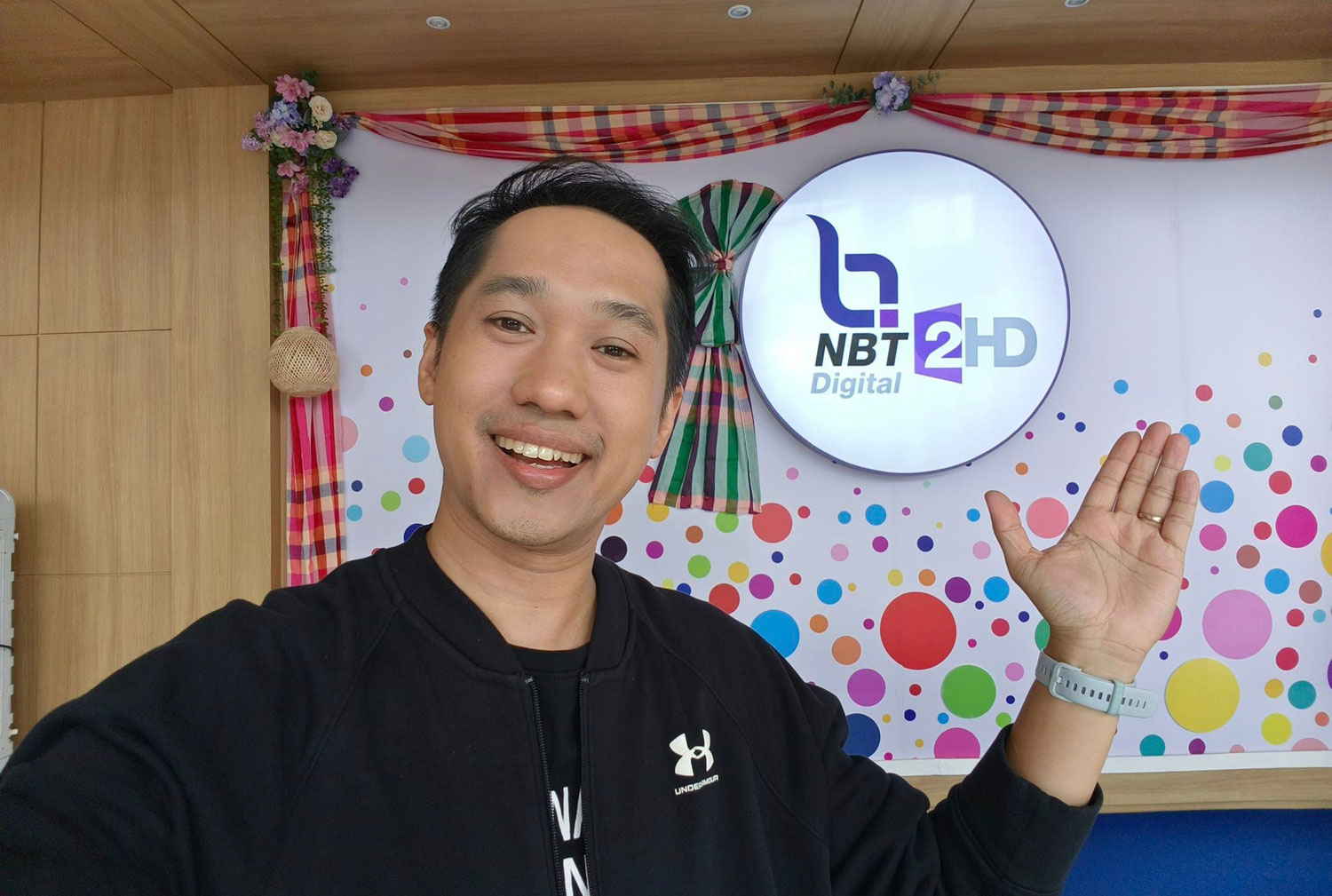 NBT отстаивает решение нанять талантливого телеведущего