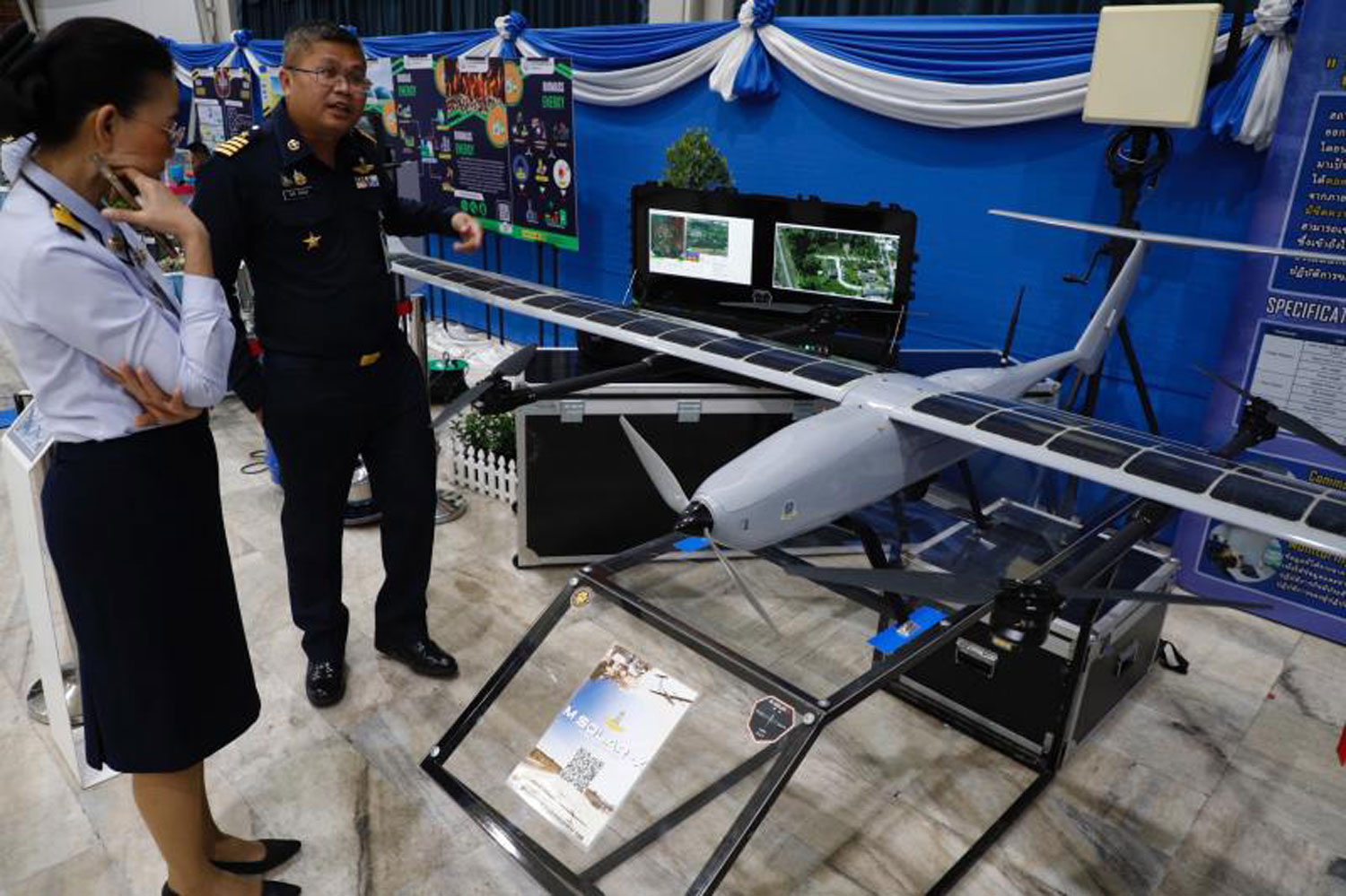 Беспилотники, летящие спасать фермеров: правительство