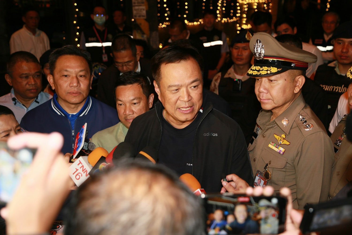 Большие надежды: Анутин дал зеленый свет законопроекту о каннабисе в Таиланде