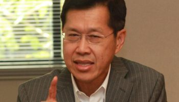 Бывший министр юстиции ведет расследование скандала с акциями Stark