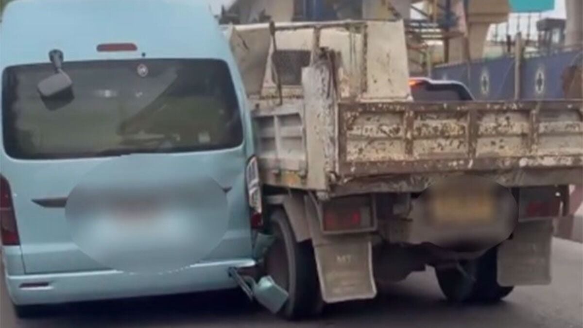 Водителя грузовика при столкновении в Бангкоке нашли с наркотиками