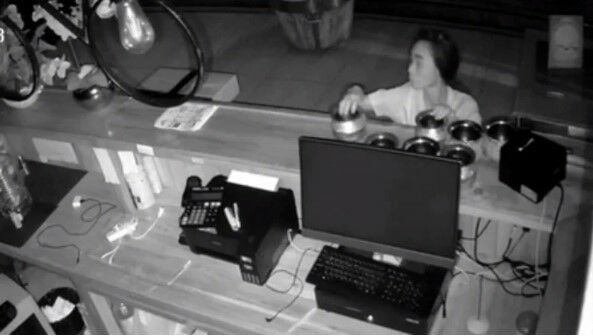 Вор из Патонга, причастный к многочисленным кражам в магазинах, остается на свободе