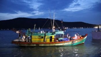 Вьетнамский траулер задержан за незаконный промысел в водах Таиланда