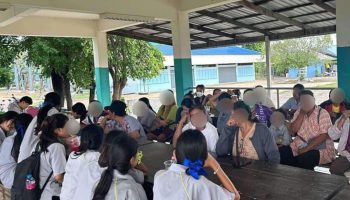 Директора школы Лопбури обвиняют в серийном растлении детей