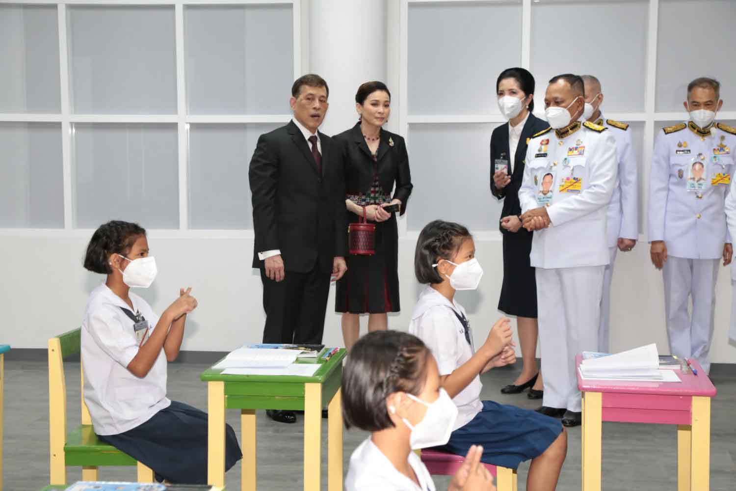 Его Величество настаивает на том, чтобы образование двигало нацию вперед