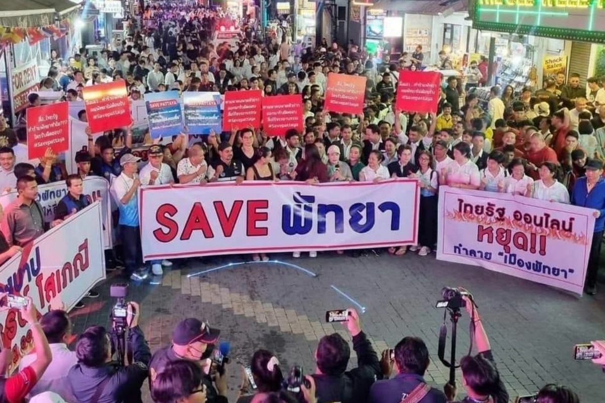 Жители Паттайи грешно ругают "Город грехов"