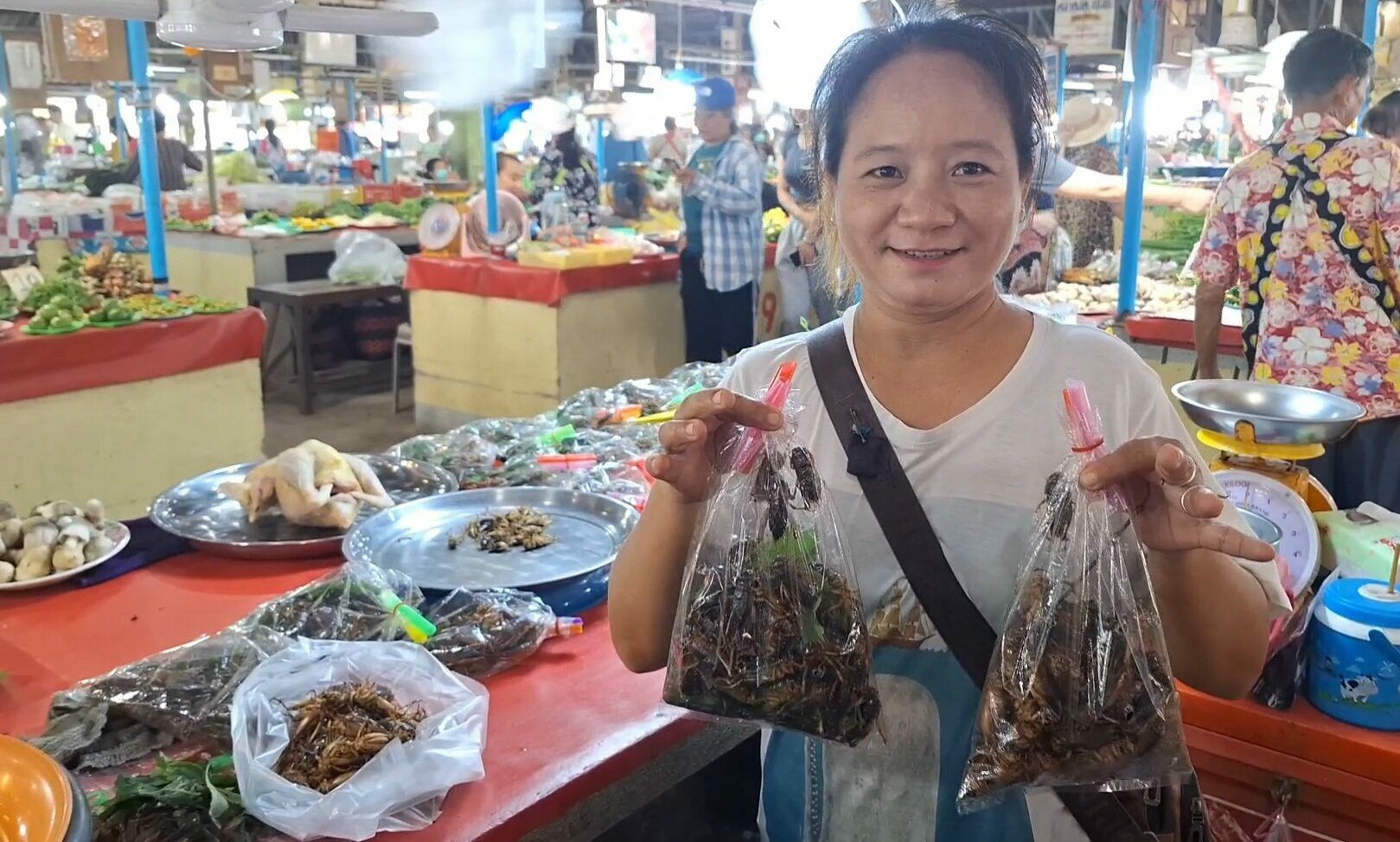 Когда идет дождь, становится жарко: сезон Цзин-кунга в Пхаяо в самом разгаре