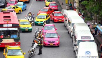 Количество жалоб на общественный транспорт в Таиланде превысило 100 000 за 9 месяцев