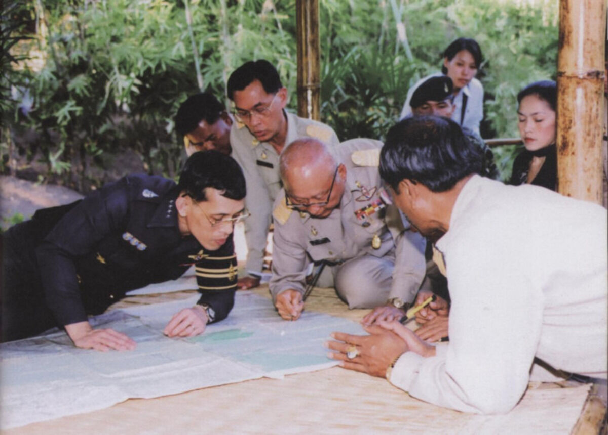 Король Ваджиралонгкорн выступает за равное образование для тайской молодежи