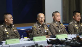 Мама начальника полиции рассказала об увольнении из-за "Большой шутки"