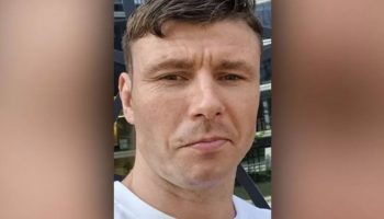 Манкунианец, подпитываемый наркотиками, мучает партнера из-за предполагаемой интрижки: заключен в тюрьму