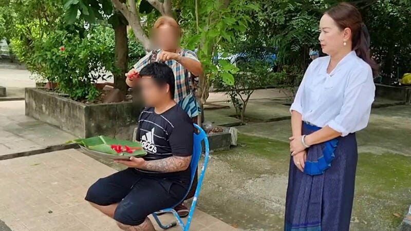 Мужчина, обманутый мошенническим колл-центром, принимает монашеский сан в знак раскаяния